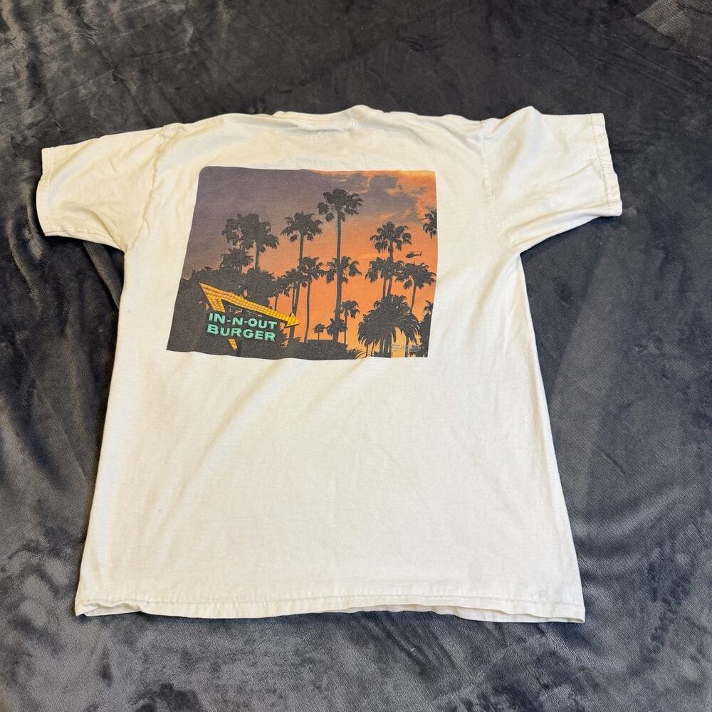 In-N-Out T-Shirt Men Sz M White Sean Ellingson California Skyline Graphic Stains